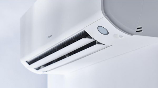 Daikin Perfera внутренний блок вживую фото 1