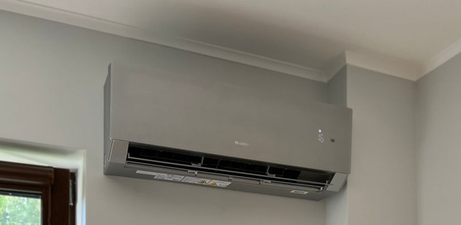 Gree Clivia Silver вживую фото 1