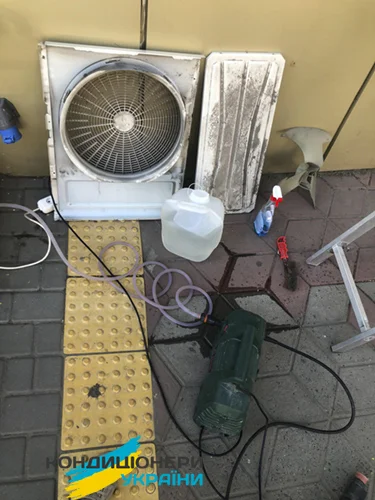 Сервіс кондиціонера в процесі фото 6