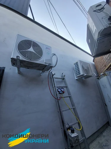 Перевірка тиску фреону, вакумація, тести на герметичність - якість монтажа Перевірка тиску фреону, вакумація, тести на герметичність - якість монтажа фото 19