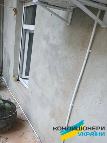 Отвод дренажной трубки, монтаж кондиционеров под ключ фото 13